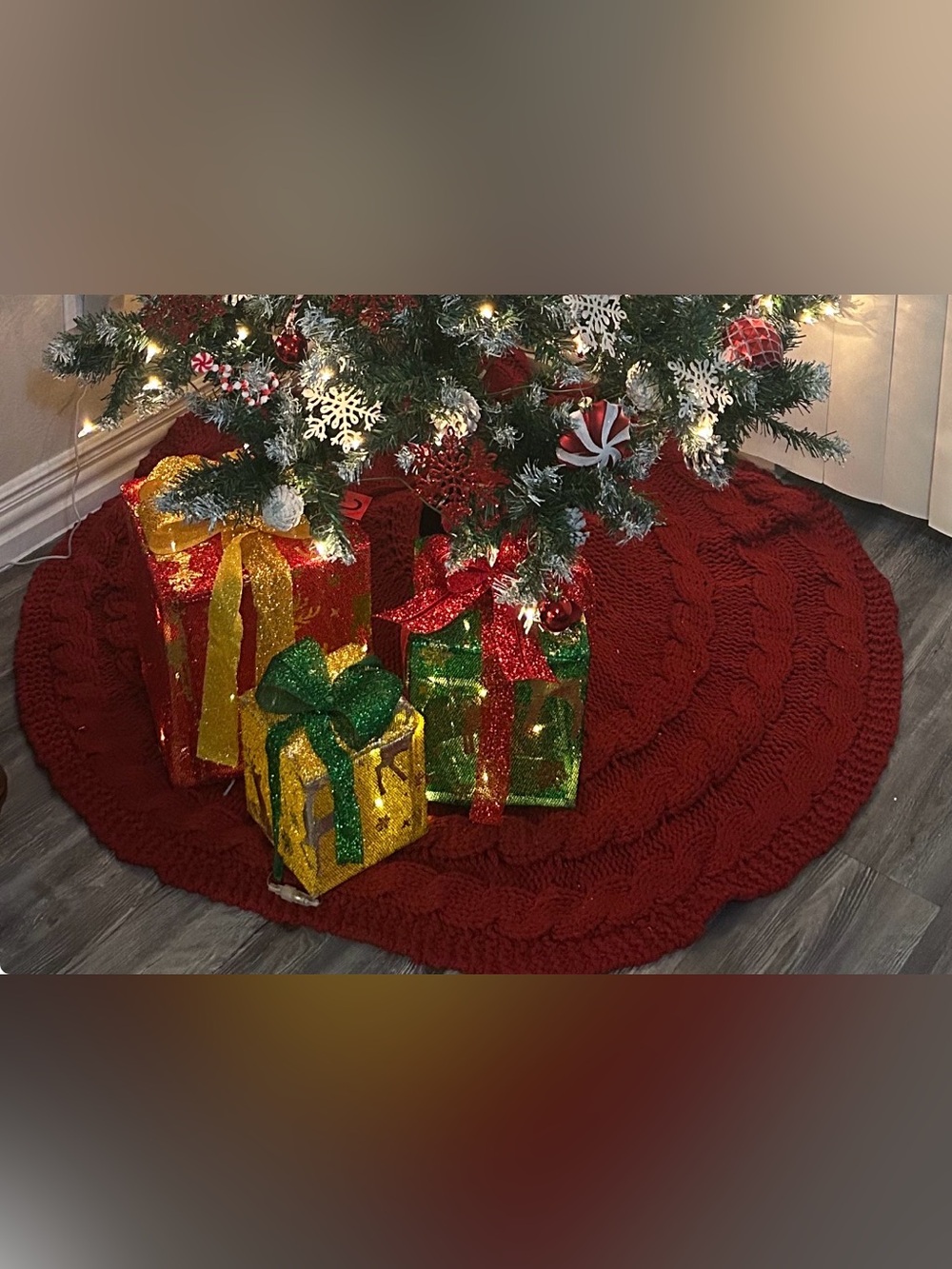 Thick crocheted Christmas tree skirt
